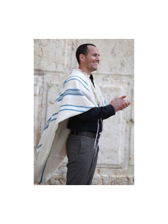 יצירת אריגה בעבודת יד טלית חכמה... | יצירת אריגה טלית
